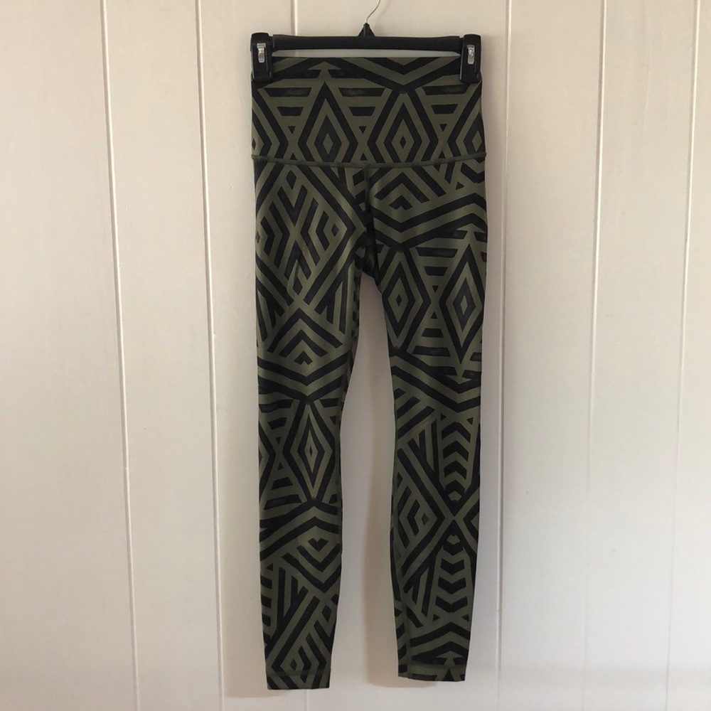 Lululemon leggings